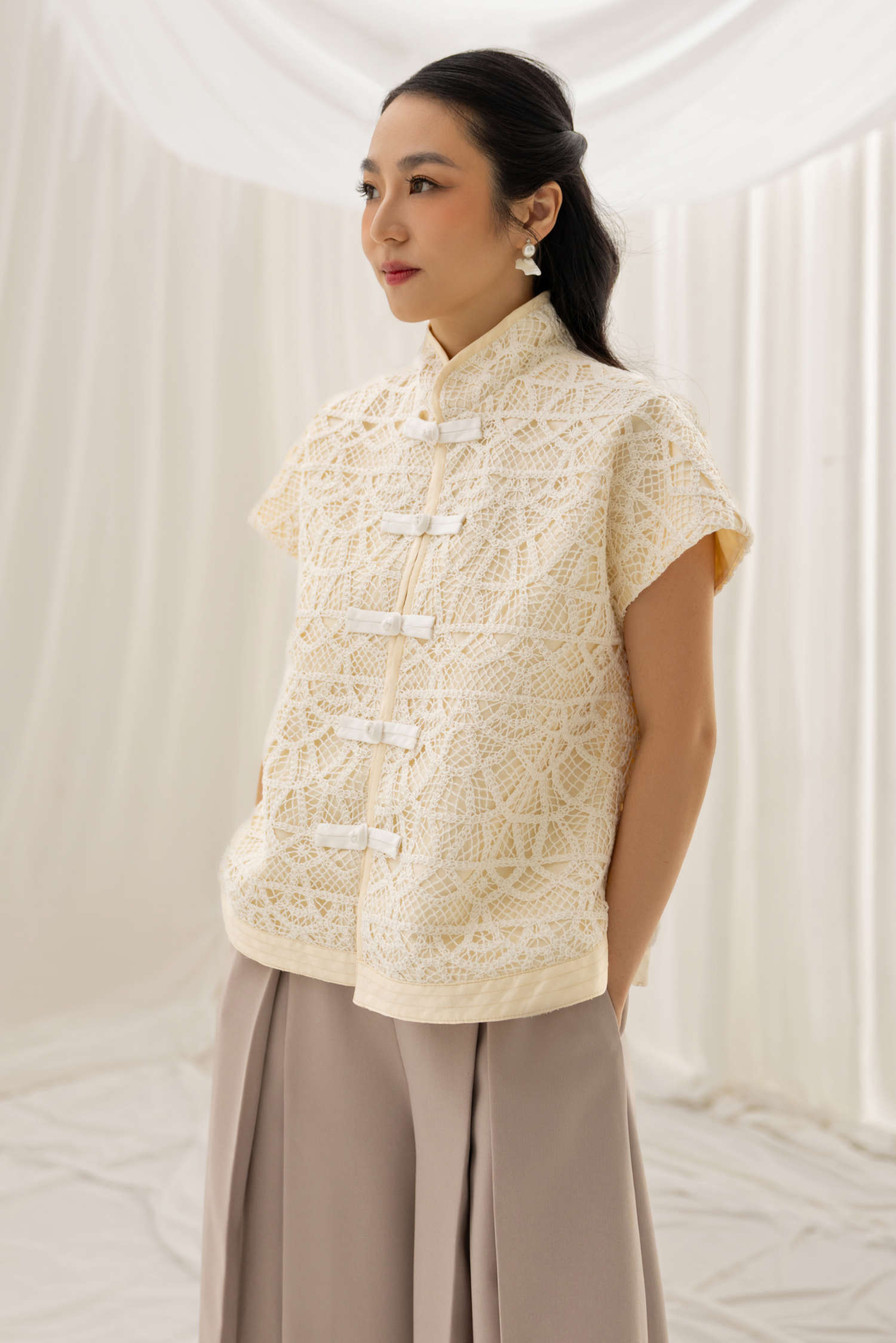 Lacy Lunar Cheongsam - Image 4