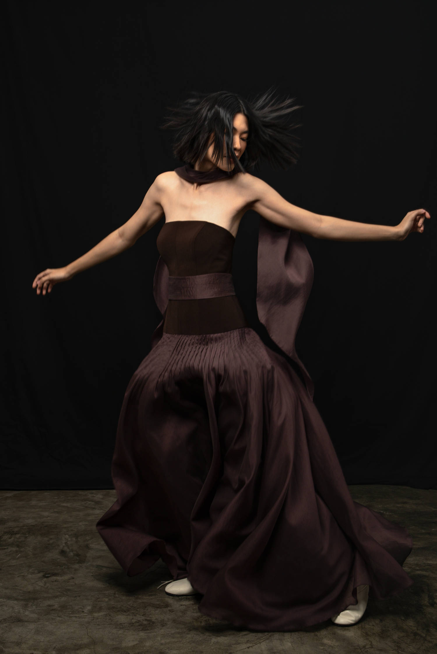 Statue Gown - Image 1